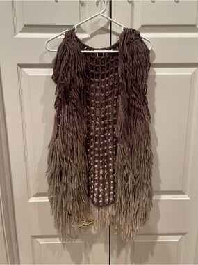 Blu Pepper Chunky Open-Weave Fringe Vest in Taupe - Size L